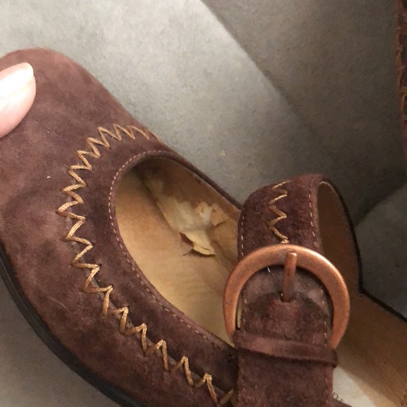 SOFTSPOTS Women's Brown Suede Mary Jane Heel 7M - Picture 6 of 6